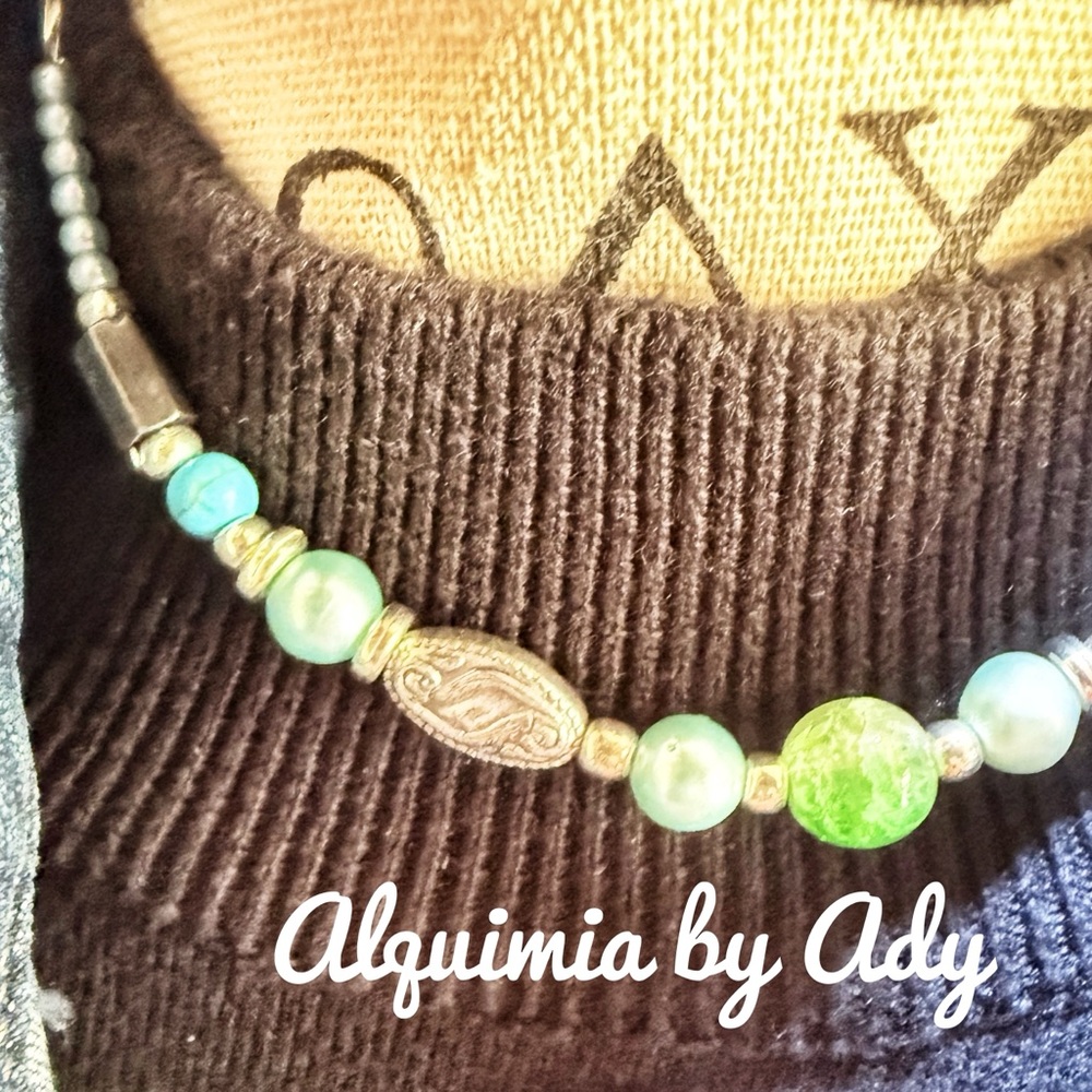 Pearls & Turquoise Necklace – Sirena del Mar, Miami Vibes - Picture 3 of 4